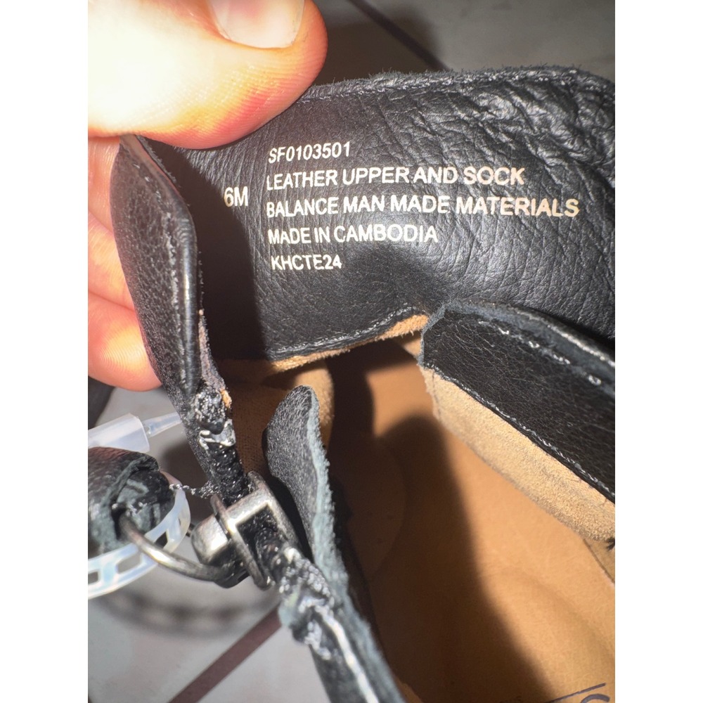 Sofft Ruched Leather Side Zip Bootie - Beckie II Size 6 - Picture 14 of 14